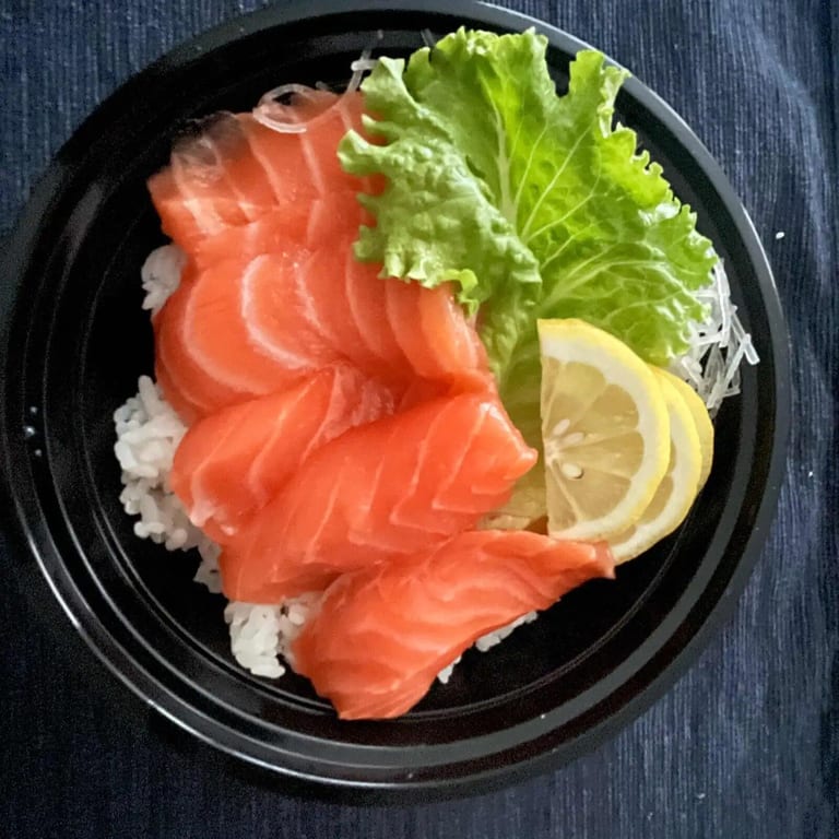 Savor Fresh Sashimi and Sushi Delights